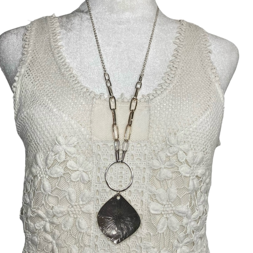 Silver Chain Pendant Necklace